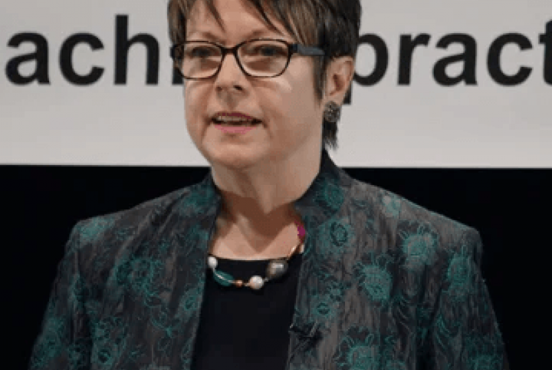 Leading through complexity - IOC COACHx